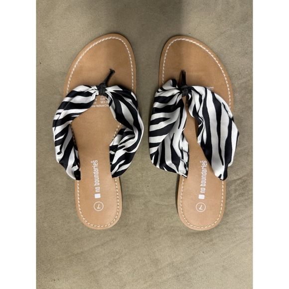 No boundaries Brittney Flip Flops. Zebra Detail. Women. Sz 7 - Picture 1 of 9
